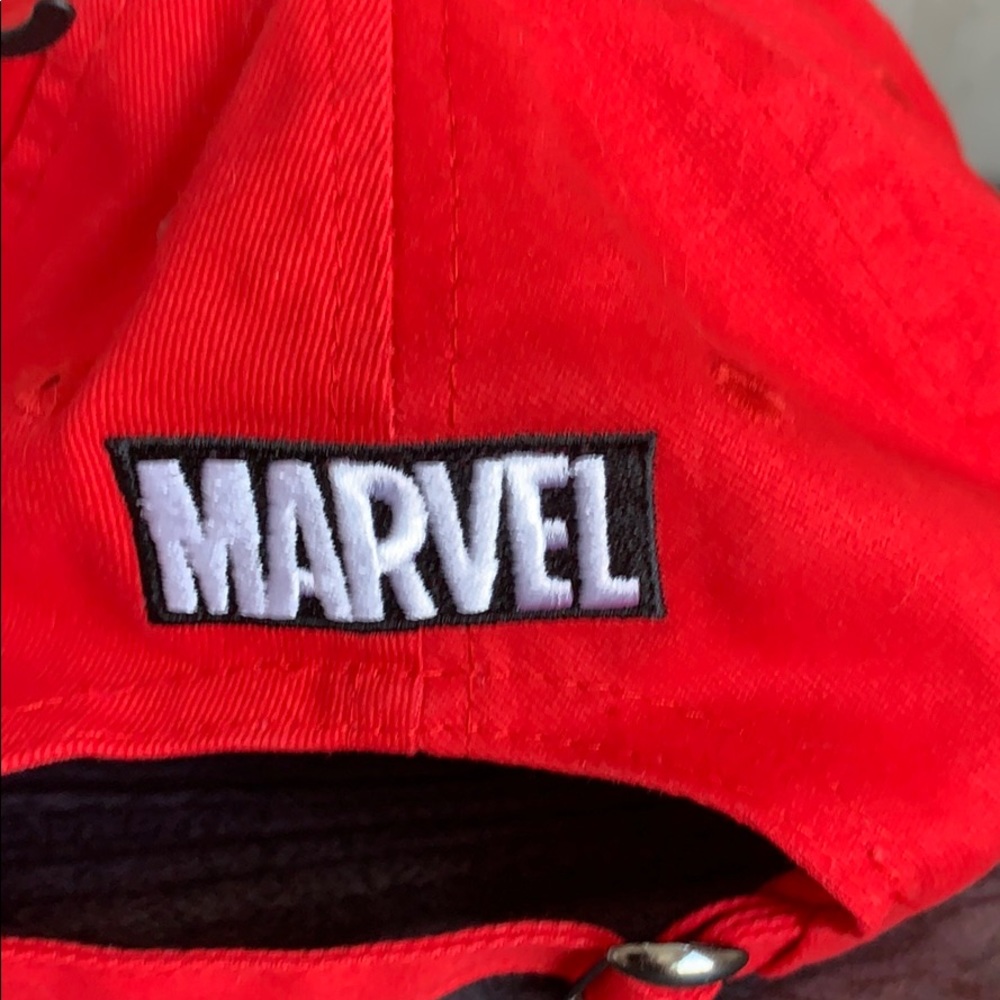 🛍🛍Marvel cap adjustable back - Picture 3 of 4